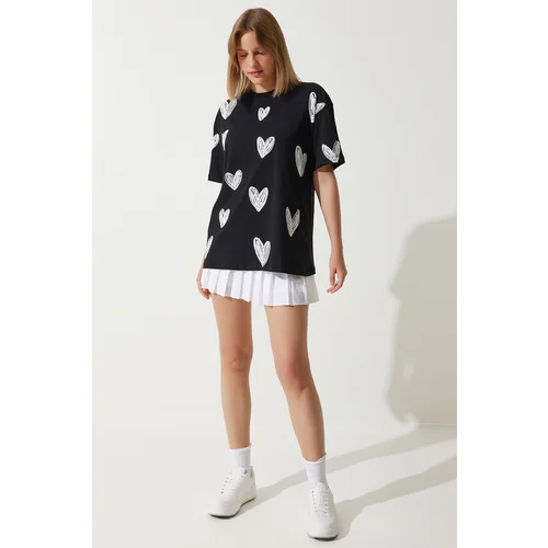  Women's Black and White Heart Printed Oversize Cotton T-Shirt