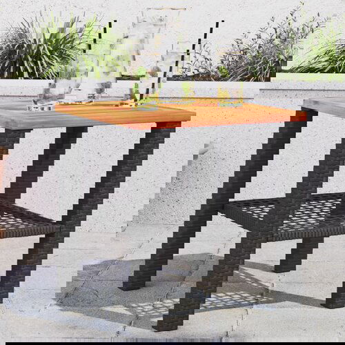 VidaXL Vrtni stol crni 40x40x42 cm od poliratana i drva bagrema Slike