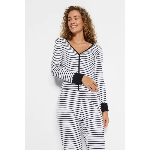 Trendyol Black and White Striped Cuff and Pile Detailed T-shirt-Jogger Knitted Pajamas Set