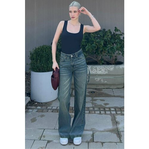 Madmext Women's Pale Blue Straight Wide Jean Slike