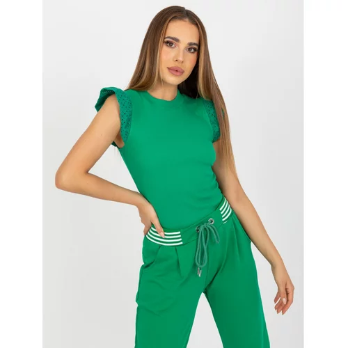 Fashion Hunters Green ribbed blouse with short sleeves RUE PARIS