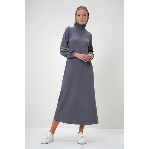 Trend Alaçatı Stili Women's Gray Turtleneck Burgundy Fabric Long Dress