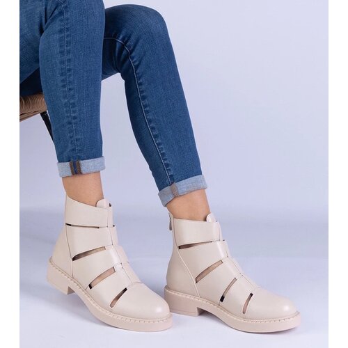 D/CEO marka niezdefiniowana Beige ankle boots made of eco-leather with cutouts on a flat heel Kalipso Cene