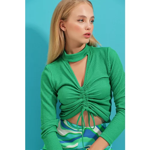 Trend Alaçatı Stili Women's Green Stand Collar Front Pleated Blouse