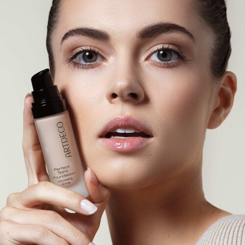 Artdeco perfect teint oil-free dolgoobstojen puder 20 ml odtenek 16 light bisque Slike