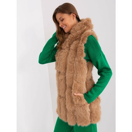 Fashion Hunters Camel fur vest with lining Cene