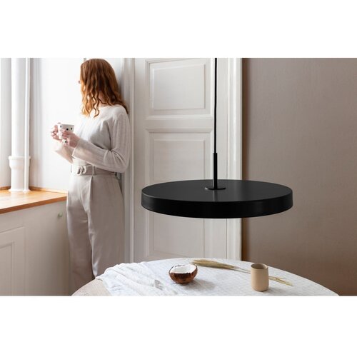 UMAGE Črna LED viseča svetilka s kovinskim senčnikom &amp;oslash; 43 cm Asteria Medium &amp;ndash; Slike