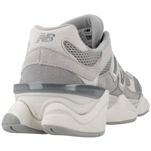 New Balance Sneakers 9060 Grey EUR 36 Slike