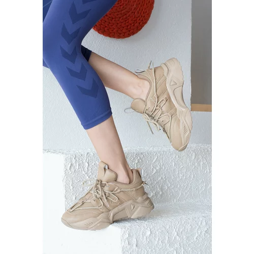 İnan Ayakkabı Women's Lace-Detailed Sneakers