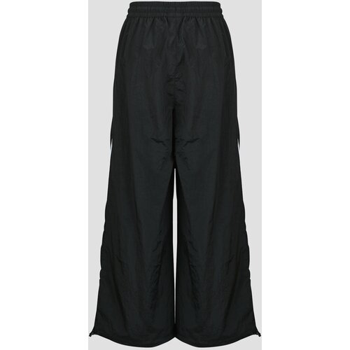 Reebok HERITAGE BLOCKED WOVEN TRACK PANT Crna Slike