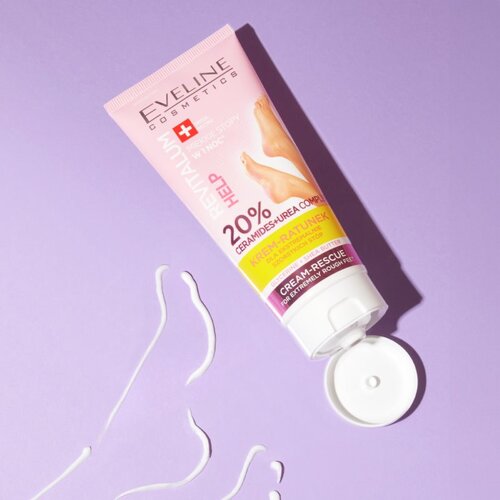 Eveline Cosmetics Revitalum regeneracijska in vlažilna krema za stopala 75 ml Slike