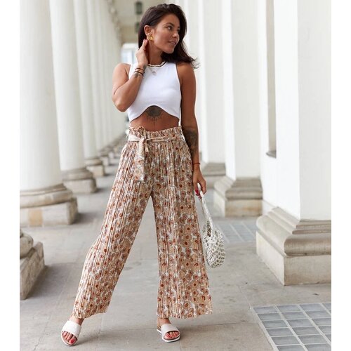 UR/CEO White wide pleated pants Aberdeen Cijene