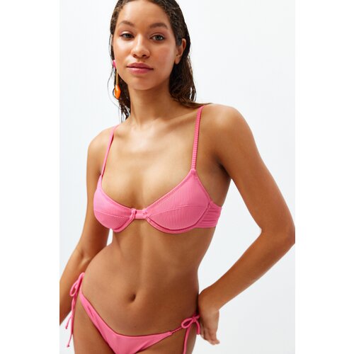 Trendyol Fuchsia Balconette Textured Bikini Top Slike