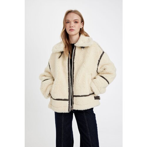 Defacto Plush Faux Für Coat Polo Neck with Zipper Pocket Slike