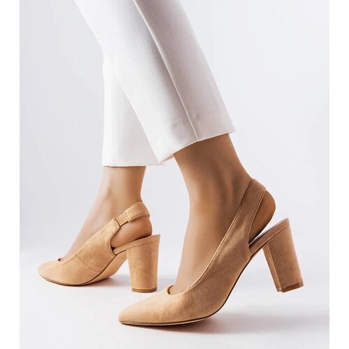 D/CEO Black classic high heels Hyirnar Cene