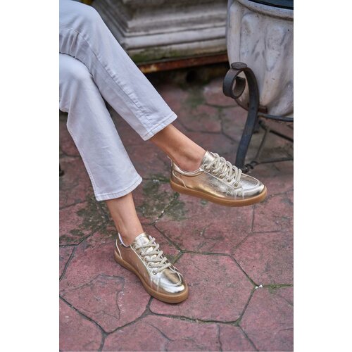 Madamra Women's Gold Thick Laced Leather Look Sneakers Slike