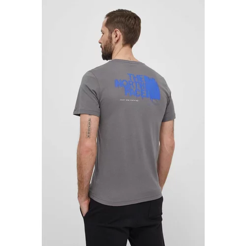 The North Face Pamučna majica za muškarce, boja: siva, s tiskom, NF0A87EW0UZ1