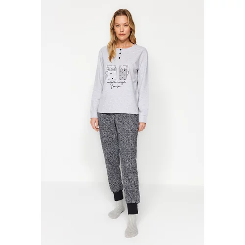 Trendyol Gray Slogan Detailed Tshirt-Jogger Knitted Pajamas Set