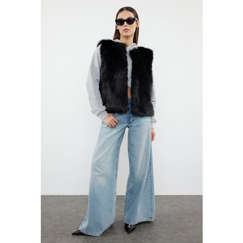 Trendyol black oversize fur vest Slike
