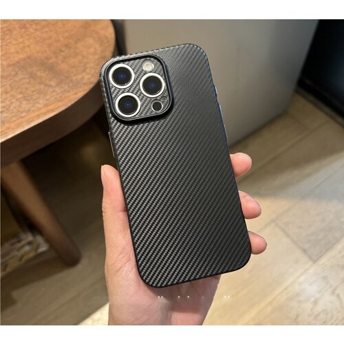  futrola ultra thin carbon za iphone 17 crna Slike