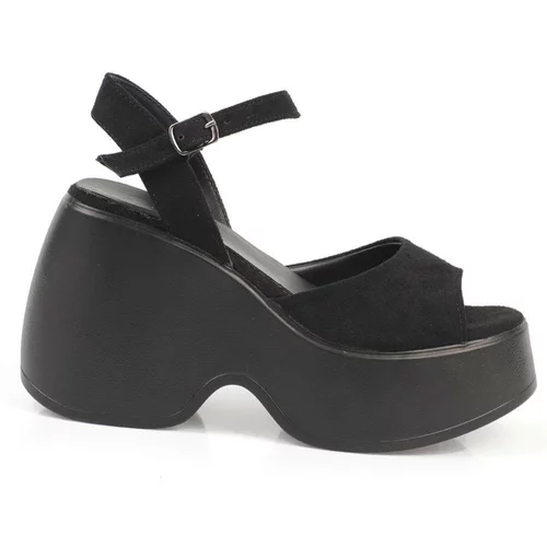 Capone Outfitters High Heels - Black - Block