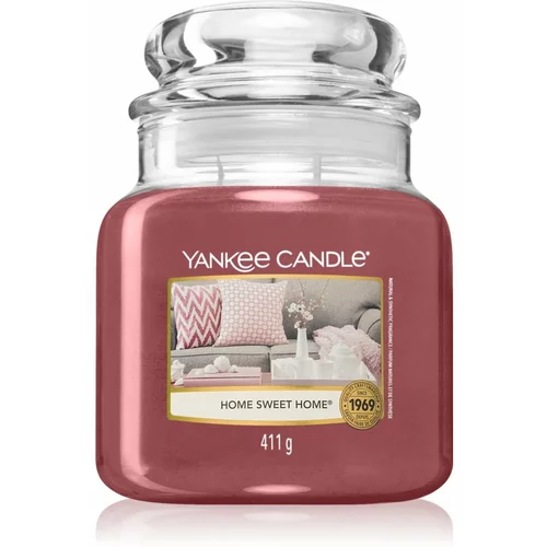 Yankee Candle Home Sweet Home dišeča svečka 411 g unisex