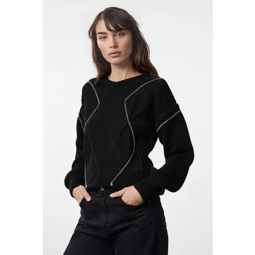 Trendyol Black Wide Pattern Knit Detailed Crew Neck Knitwear Sweater