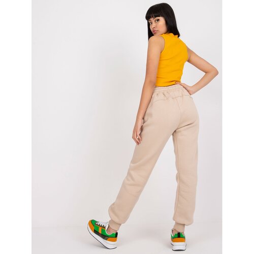 Fashion Hunters Basic beige Julia sweatpants Slike