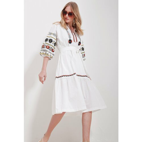 Trend Alaçatı Stili women's white big collar balloon sleeve interior lined belted embroidered embroidered dress Slike