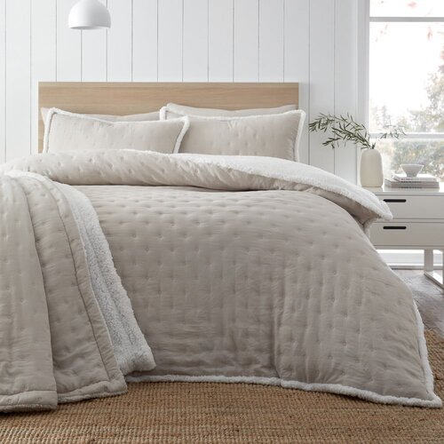 Catherine Lansfield Krem posteljina za bračni krevet od sherpa flisa 200x200 cm Cosy Nori &amp;ndash; Slike