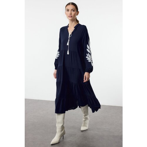 Trendyol Navy Blue Wide Cut Embroidered Midi Woven Dress Slike