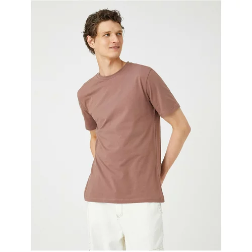 Koton Basic T-shirt with Short Sleeves, Crew Neck Slim Fit.