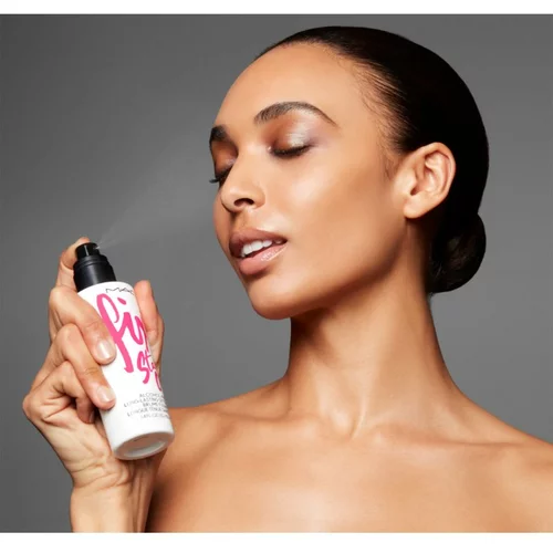 MAC Cosmetics Fix + Stay Over pršilo za fiksiranje make-upa vlažilna 100 ml