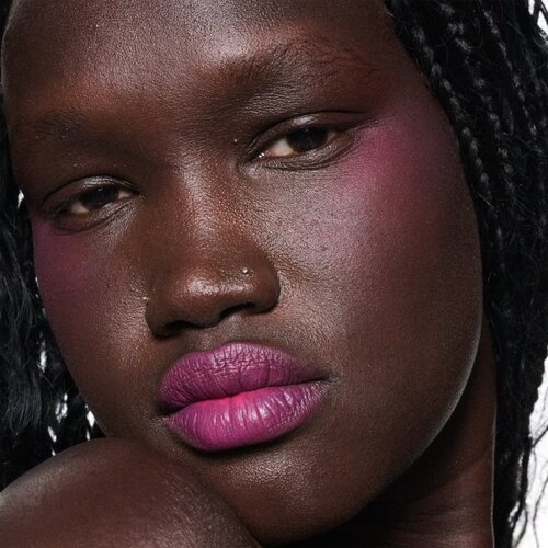 MAC Cosmetics Powder Kiss Lip + Cheek Mousse večnamensko ličilo za ustnice in lica odtenek Make It Fashun! 5 ml Slike