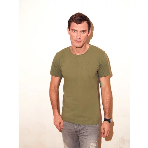 Fruit Of The Loom Olive men's t-shirt in combed cotton Iconic sleeve
