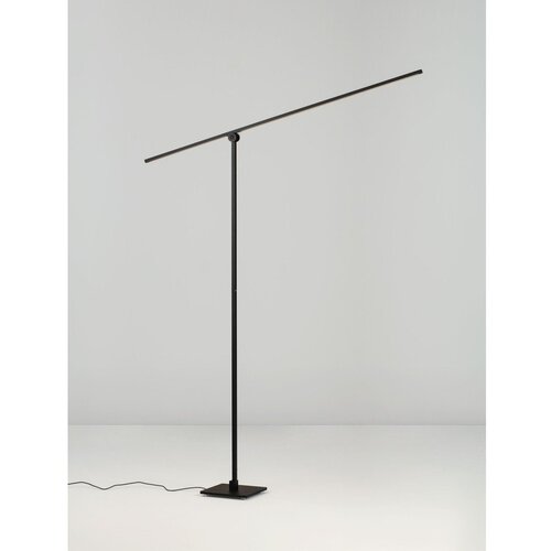 Nova Luce Mat črna kovinska LED stoječa svetilka z upogljivo konstrukcijo/zatemnitvena (vi&amp;scaron;ina 144 cm) Tenso &amp;ndash; Slike