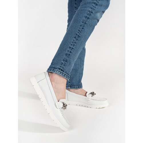 GOODIN Leather white loafers with a chain on the platform Cene