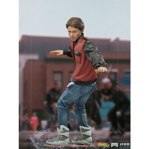 Grupo art skale figur nazaj v prihodnost ii marty mcfly na hoverboardu, (21241274) Slike
