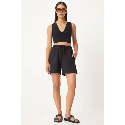 Happiness İstanbul Women's Black Pocket Muslin Shorts