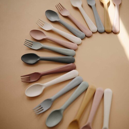 Mushie Fork and Spoon Set pribor Soft Lilac 2 kos Slike