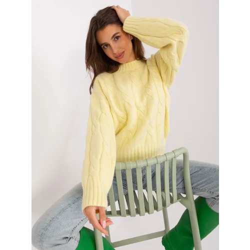 Fashion Hunters Light yellow sweater with cables and cuffs