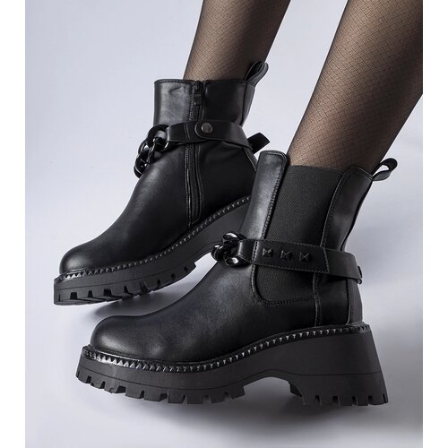 Gemre Black ankle boots with chunky sole Beltran Cene