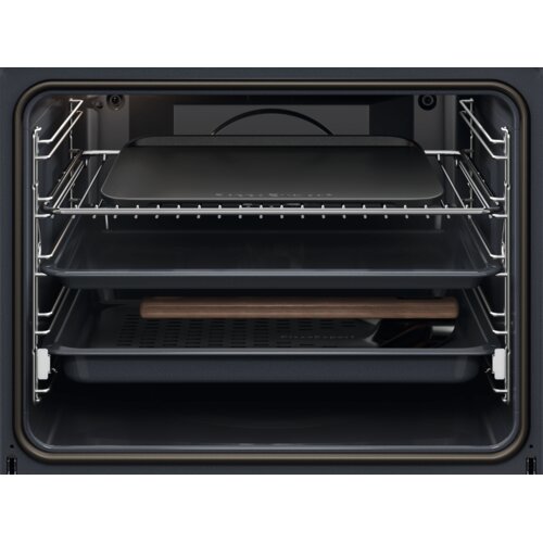 Electrolux ugradna rerna EOX8P38WH Slike