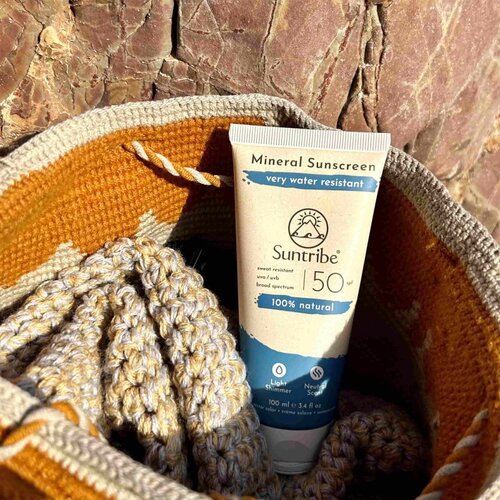 Suntribe Mineral Sunscreen mineralna za&amp;scaron;čitna krema za obraz in telo SPF 50 100 ml Slike