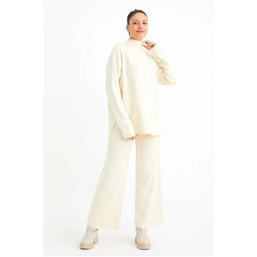 Laluvia Cream High Neck Knitwear Suit Slike