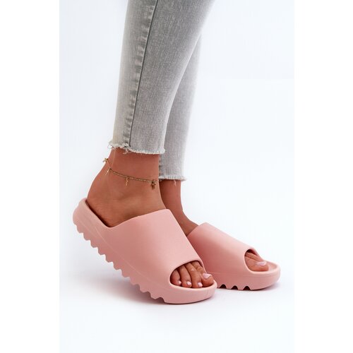 Kesi Fashionable pink Estella platform slippers Slike