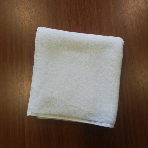  KUPAONSKA STOPA 50*70CM BIJELA 650 GSM Cene