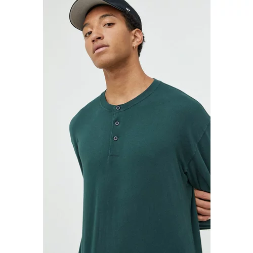 Abercrombie & Fitch Bombažna majica z dolgimi rokavi zelena barva