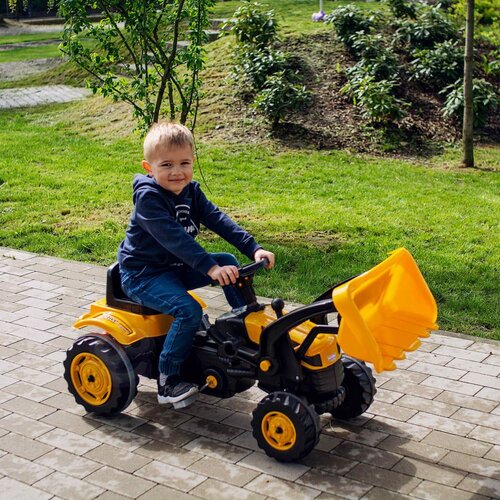 Woopie žuti traktor na pedale Slike