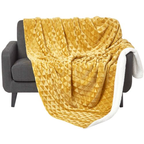 HOMESCAPES mustard yellow geometric triangle velvet blanket, 200x230 cm, (20749756) Cene